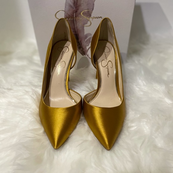 Jessica Simpson D’Orsay Pump - Picture 4 of 6